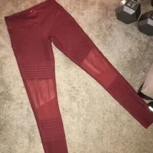 Chic Burgundy Leggings for Women